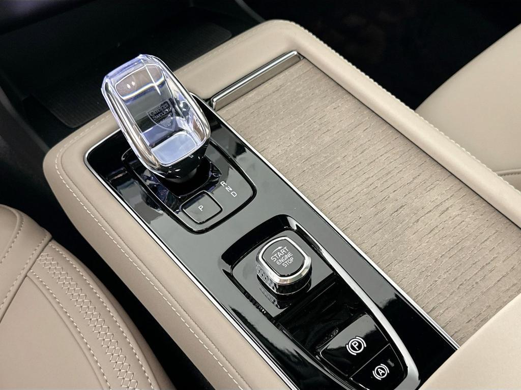 new 2025 Volvo XC90 Plug-In Hybrid car, priced at $76,885