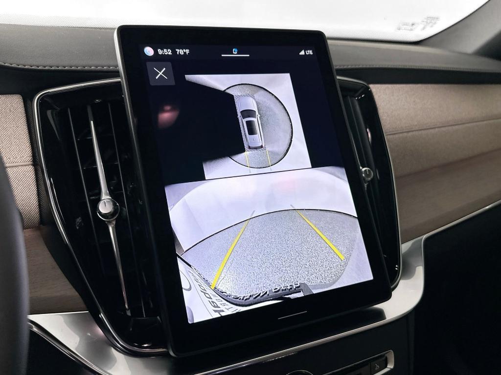 new 2025 Volvo XC90 car, priced at $53,555