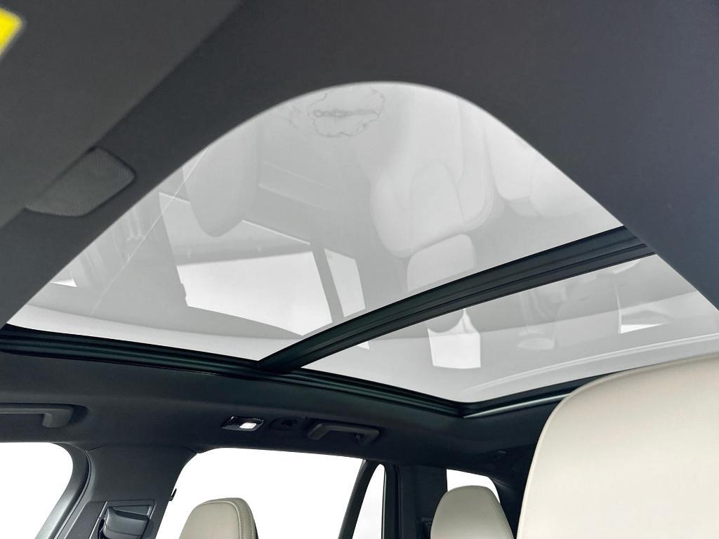 new 2025 Volvo XC90 car, priced at $53,555