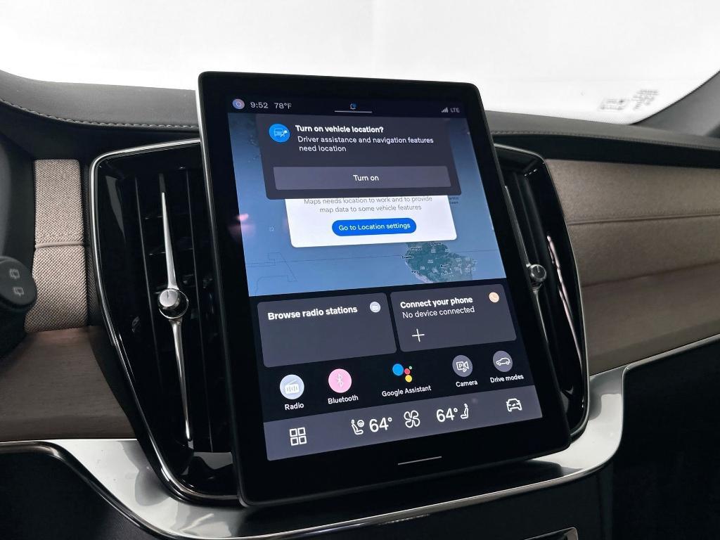 new 2025 Volvo XC90 car, priced at $53,555