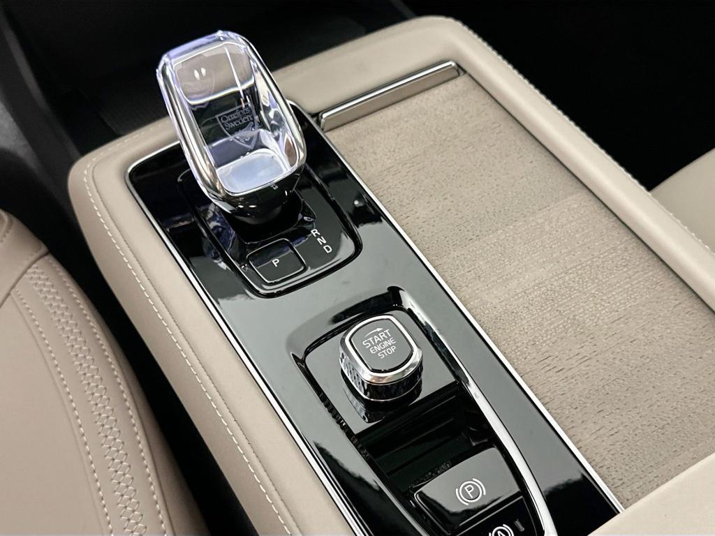 new 2025 Volvo XC90 car, priced at $53,555