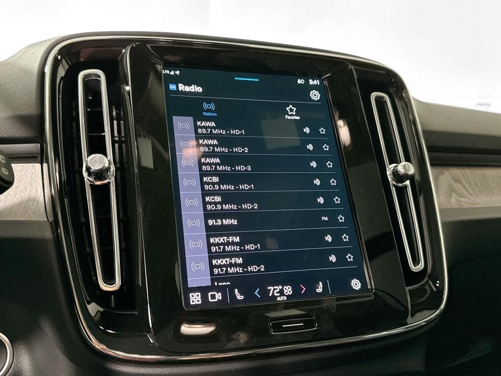 new 2025 Volvo XC40 car, priced at $41,465
