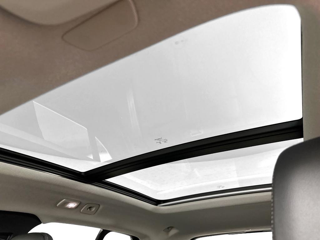 new 2025 Volvo XC40 car, priced at $41,465