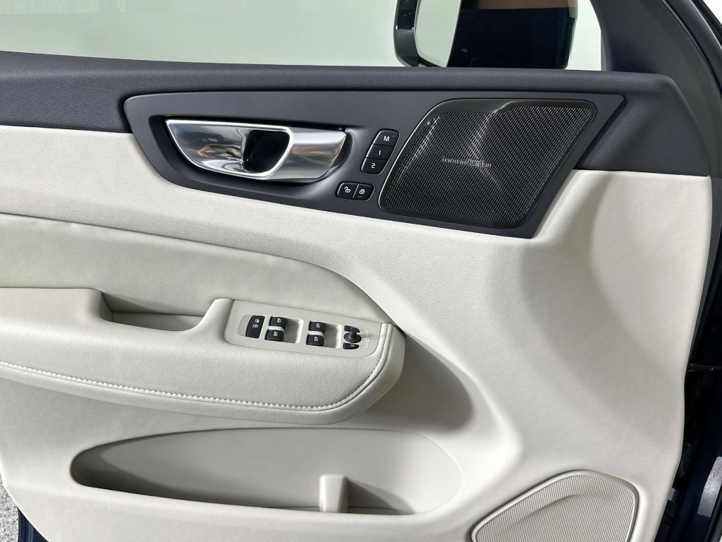 new 2025 Volvo XC60 car, priced at $52,366
