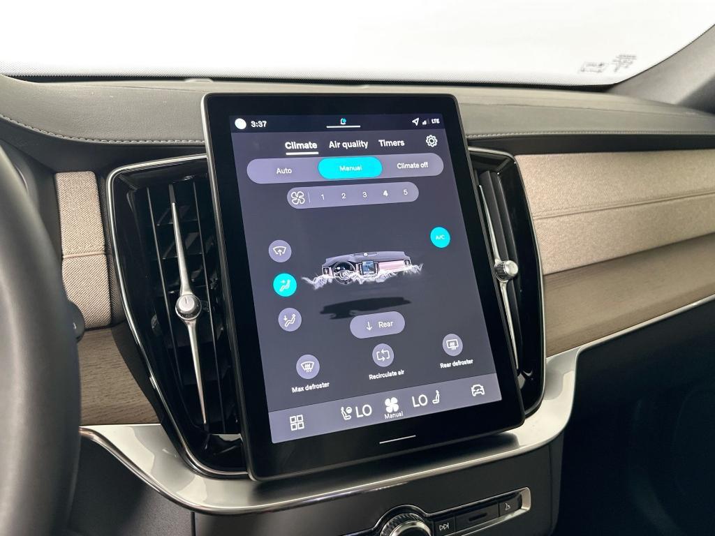new 2026 Volvo XC90 car, priced at $68,570