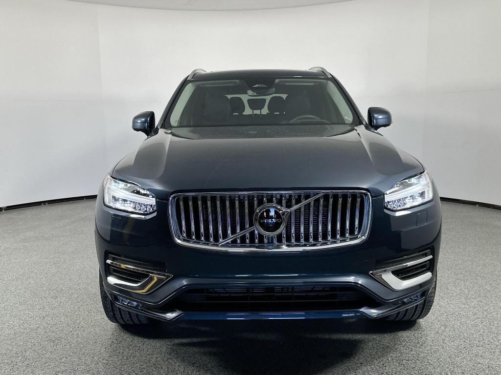 new 2025 Volvo XC90 car, priced at $69,875