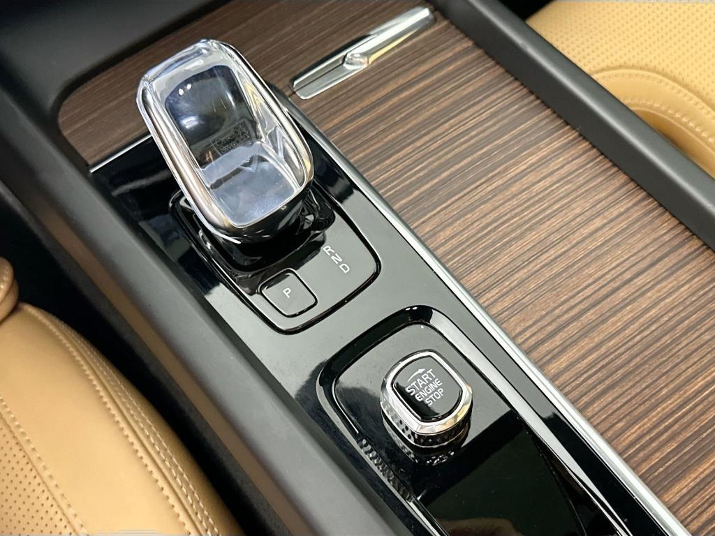 used 2022 Volvo XC60 car, priced at $40,726