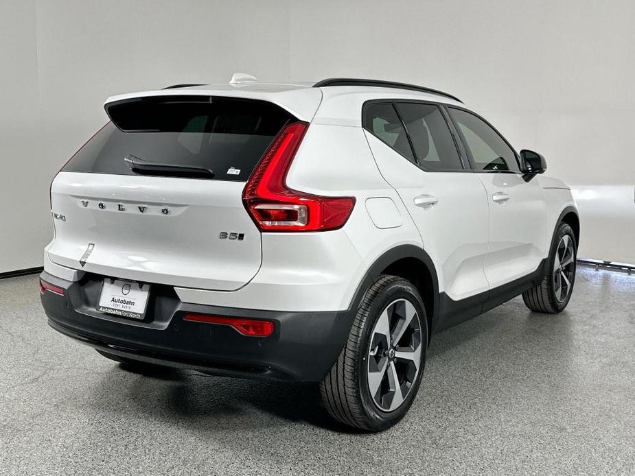 new 2025 Volvo XC40 car, priced at $46,815