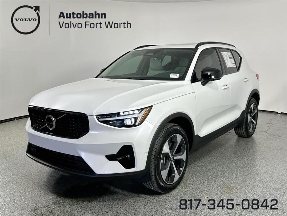 new 2025 Volvo XC40 car, priced at $46,815