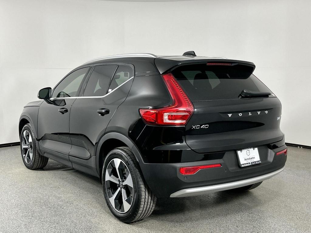 new 2025 Volvo XC40 car, priced at $43,715