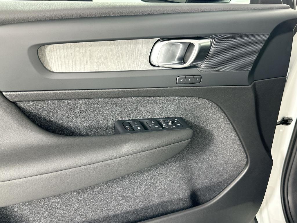 new 2026 Volvo XC40 car, priced at $43,295