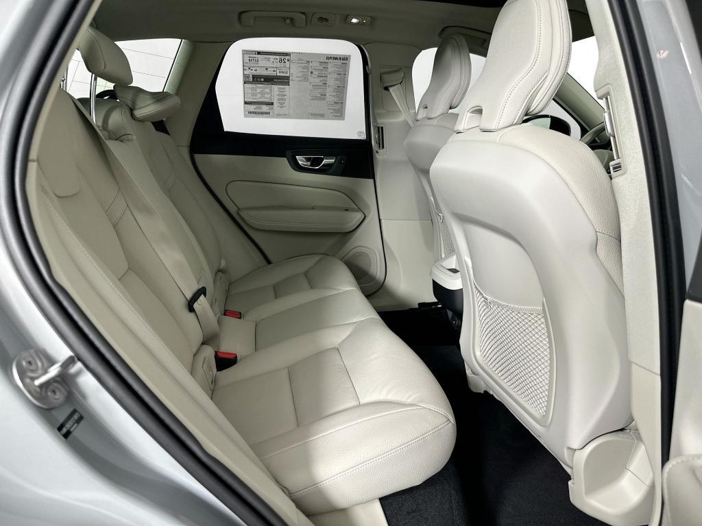 new 2025 Volvo XC60 car, priced at $50,441
