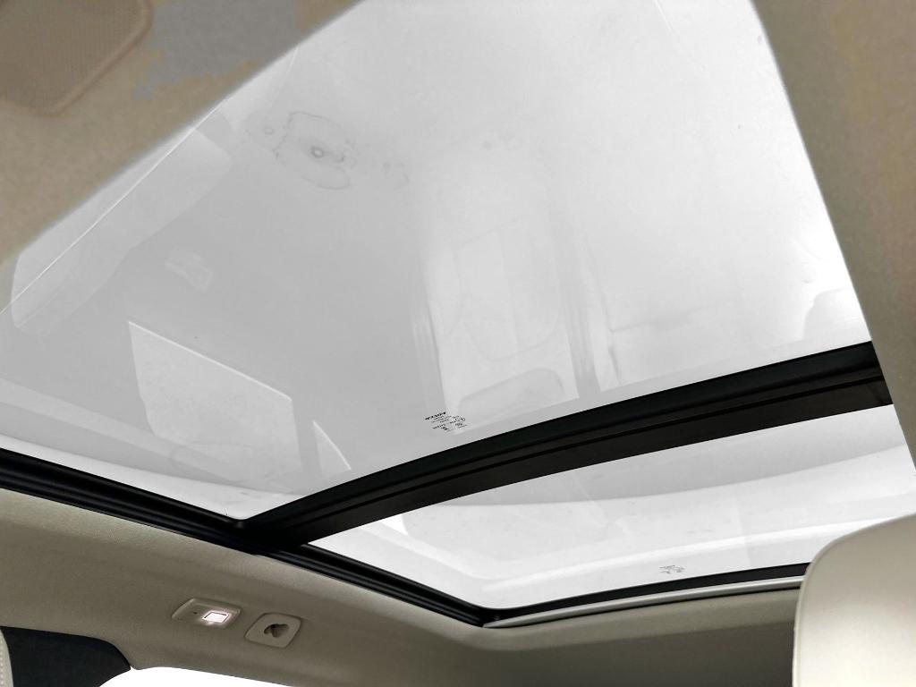 new 2025 Volvo XC40 car, priced at $41,451