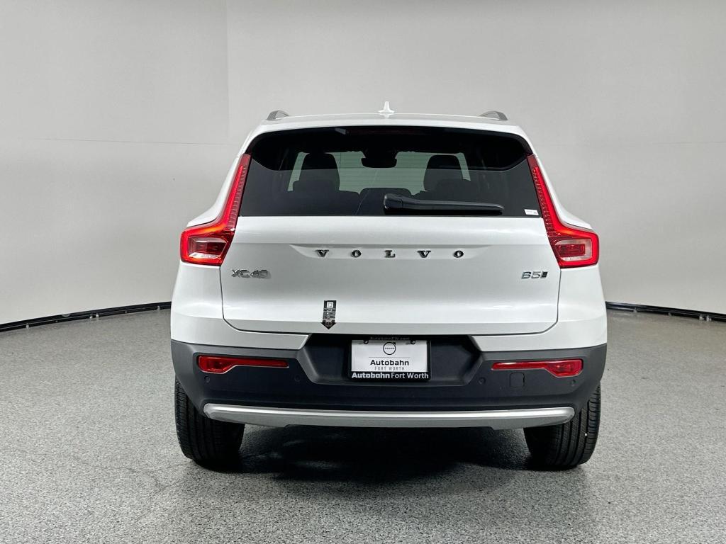 new 2025 Volvo XC40 car, priced at $46,815