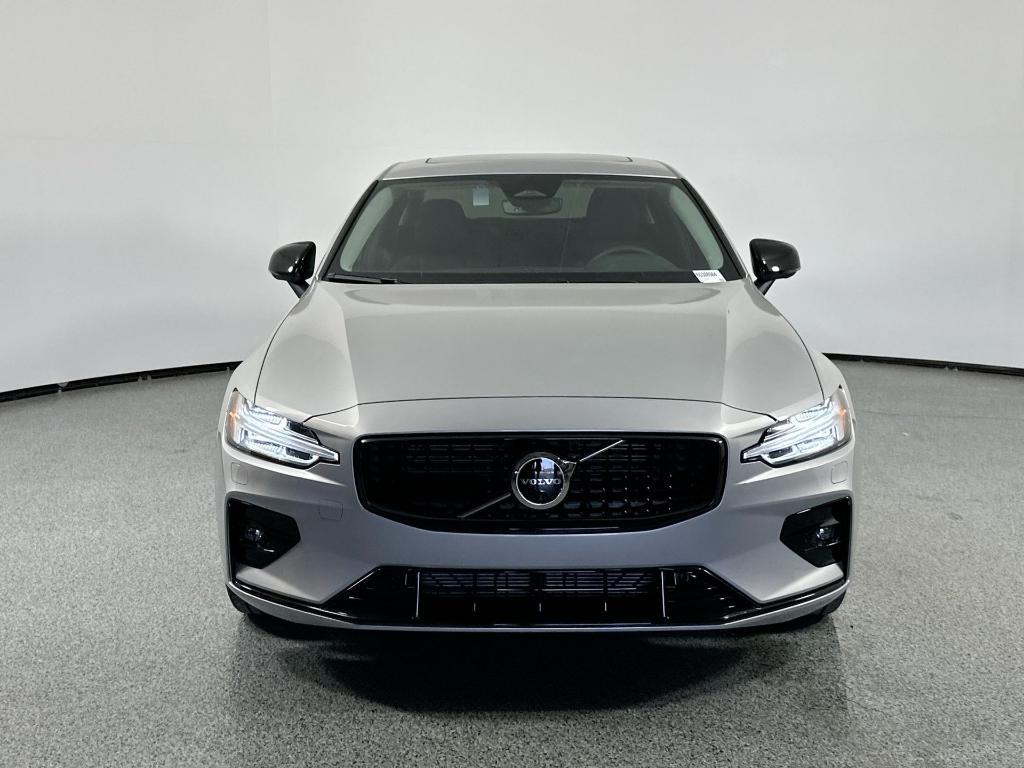 new 2024 Volvo S60 car, priced at $43,575