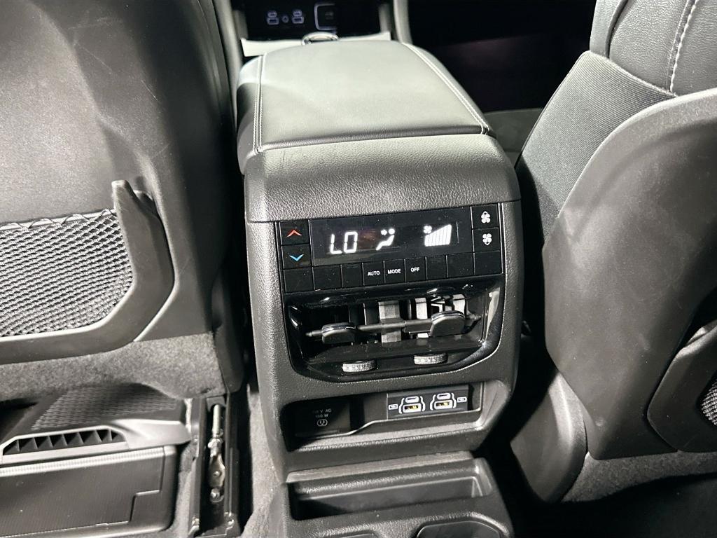 used 2024 Jeep Grand Cherokee L car, priced at $39,991