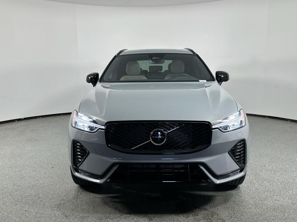 new 2026 Volvo XC60 car, priced at $57,985