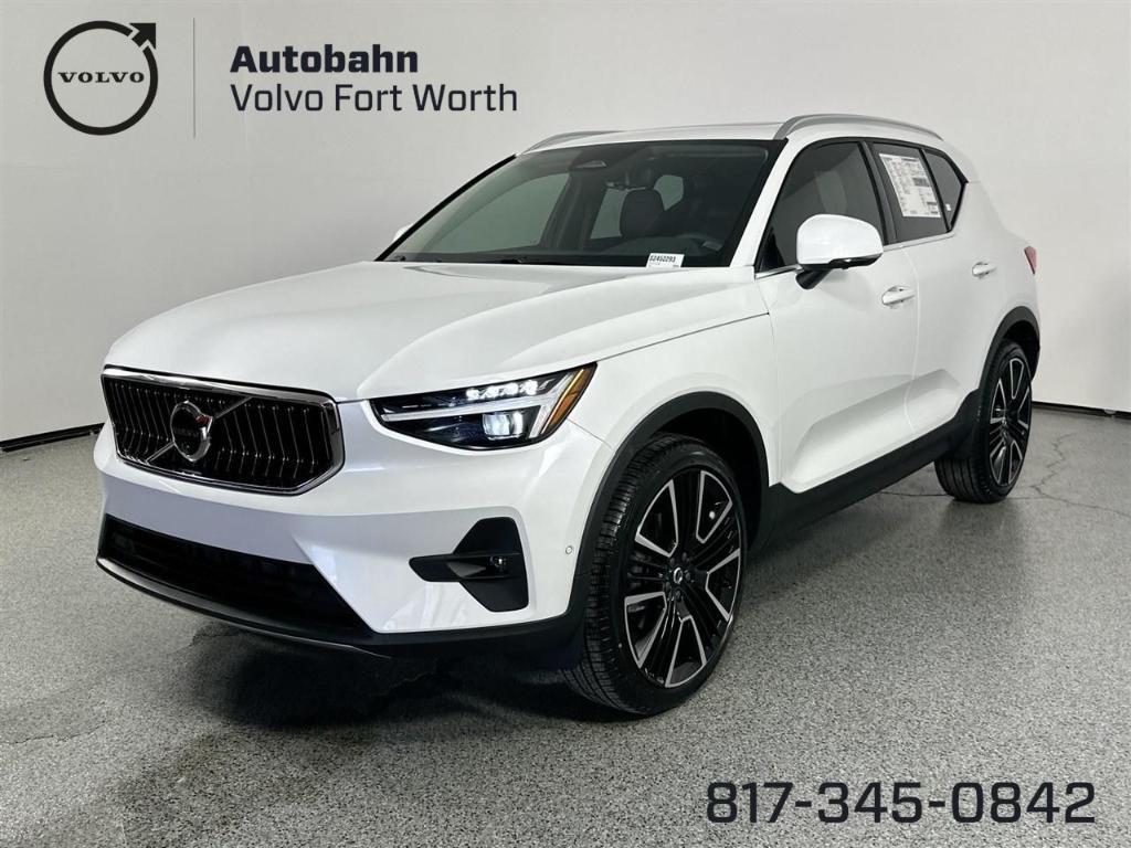 new 2025 Volvo XC40 car, priced at $52,491