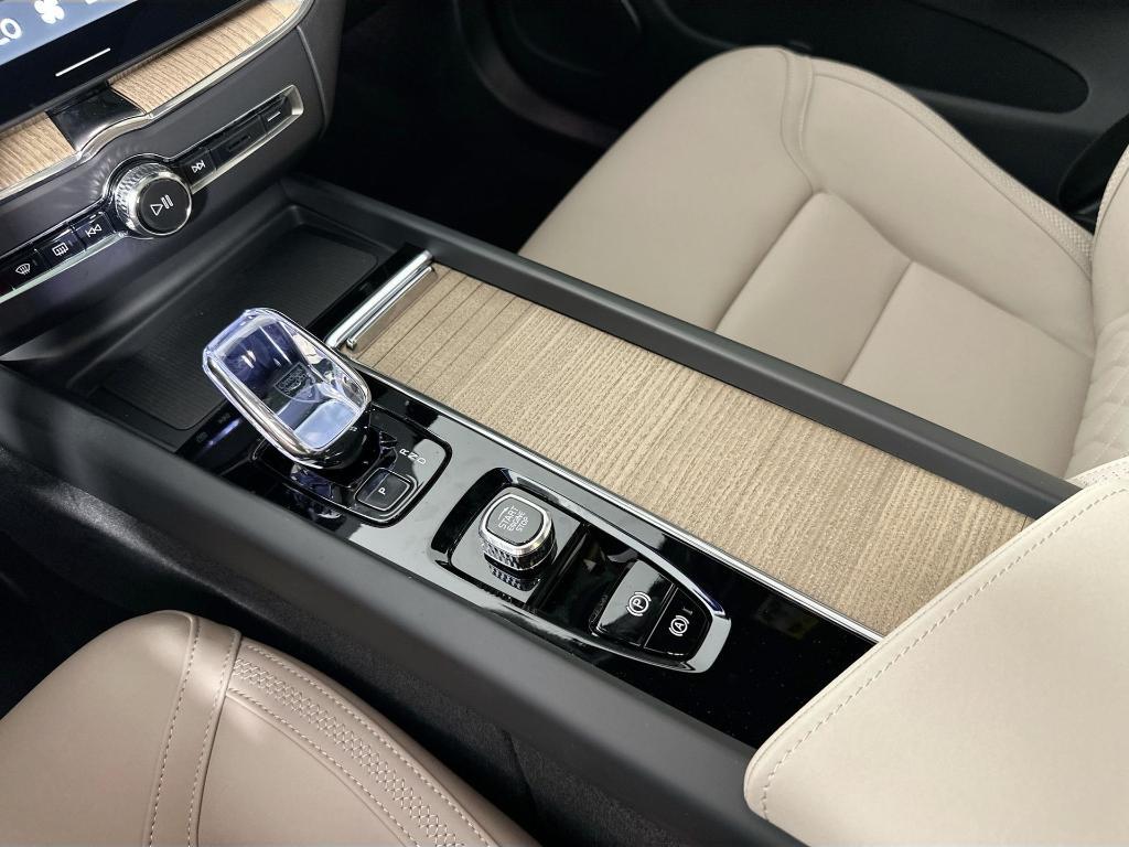 new 2026 Volvo XC60 car, priced at $60,155