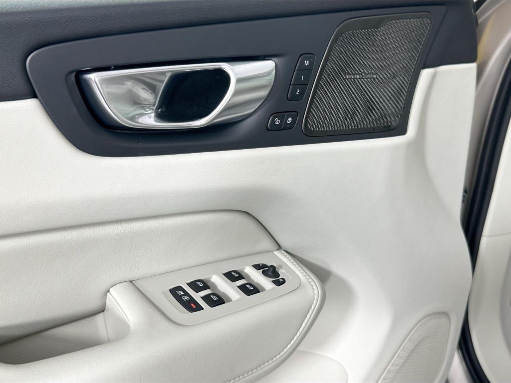 new 2026 Volvo XC60 car, priced at $75,235