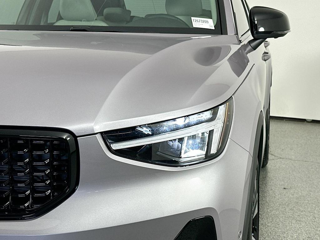 new 2026 Volvo XC40 car, priced at $47,200