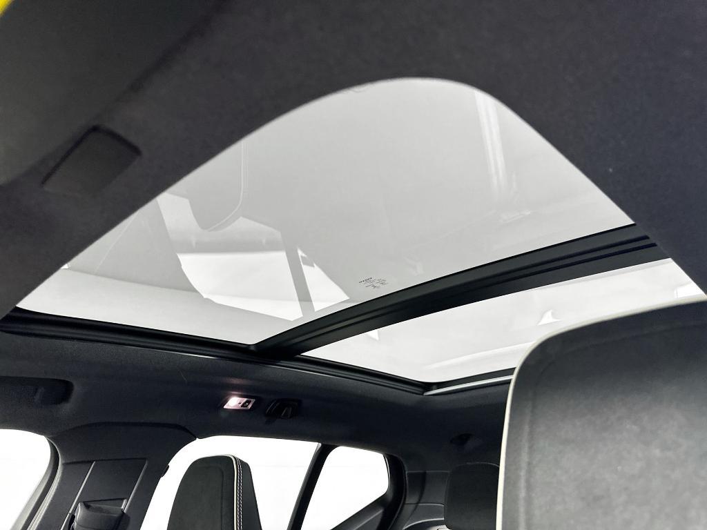 used 2021 Volvo XC40 car, priced at $28,991