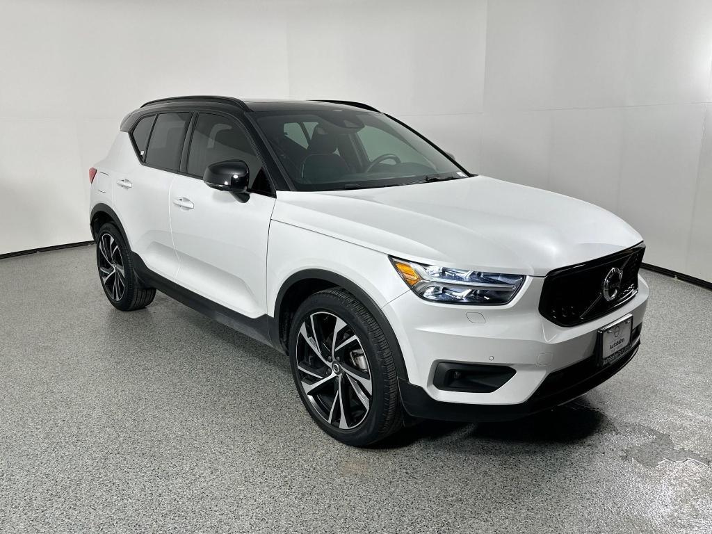 used 2021 Volvo XC40 car, priced at $28,991