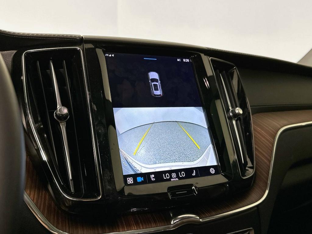 used 2023 Volvo XC60 car, priced at $30,124