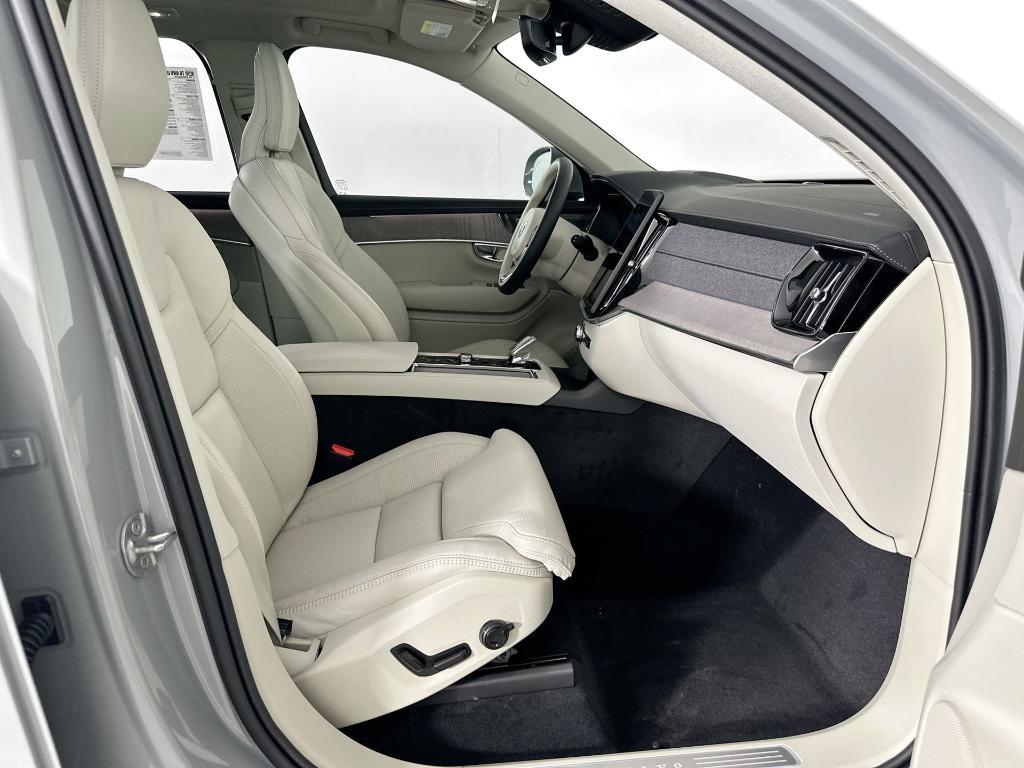 new 2025 Volvo XC90 Plug-In Hybrid car, priced at $81,405