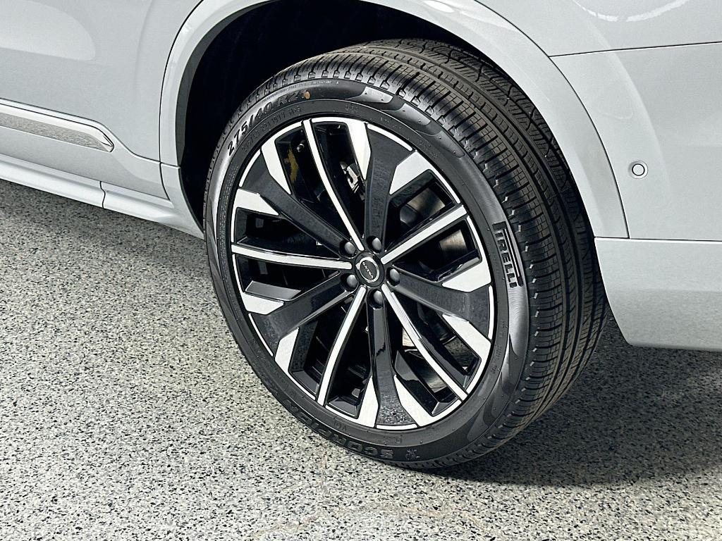 new 2025 Volvo XC90 Plug-In Hybrid car, priced at $76,991