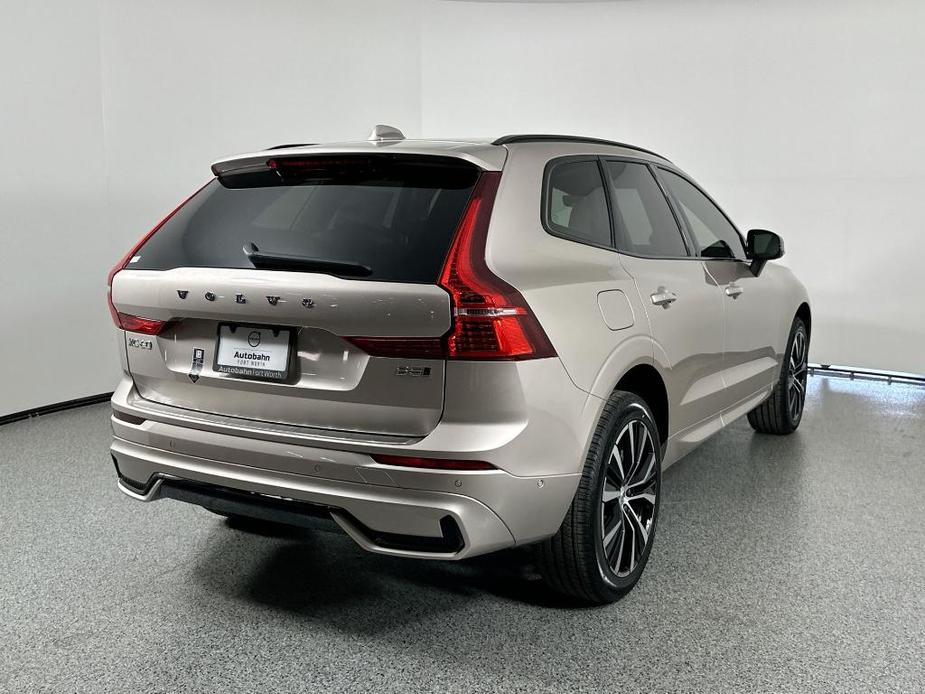 new 2025 Volvo XC60 car, priced at $53,335