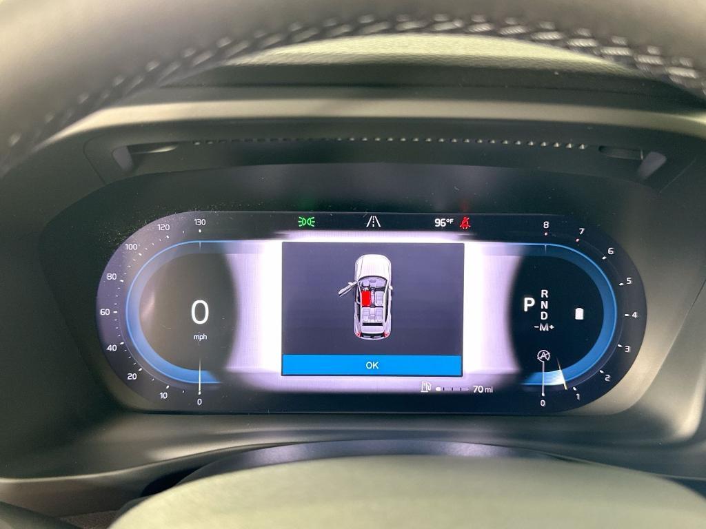 new 2025 Volvo XC40 car, priced at $47,315