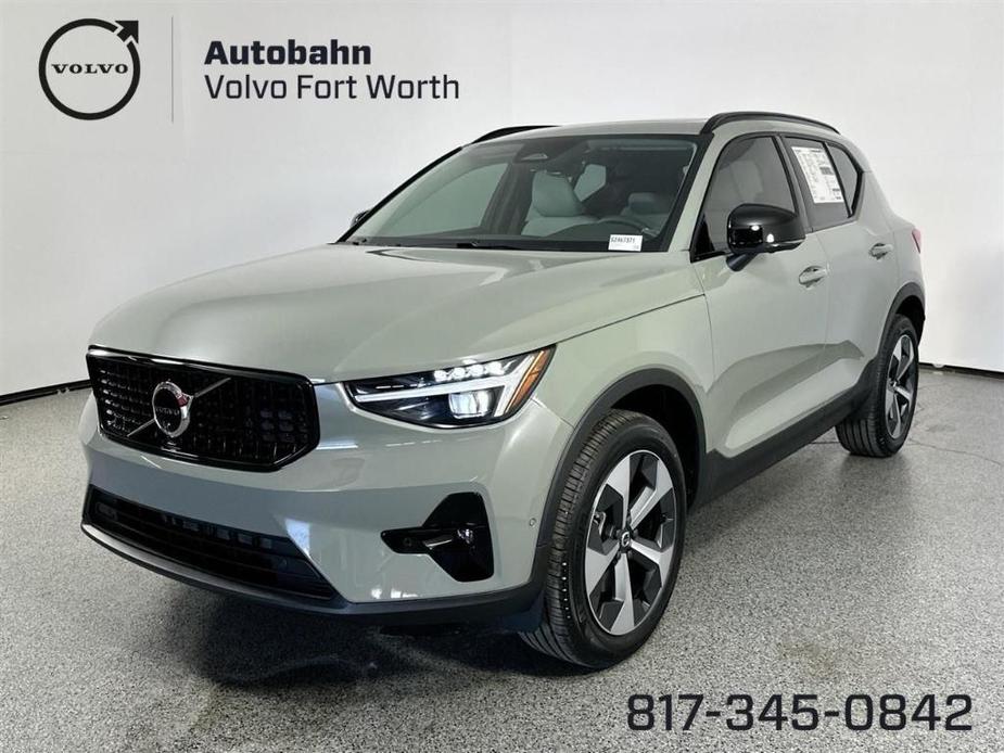 new 2025 Volvo XC40 car, priced at $46,815