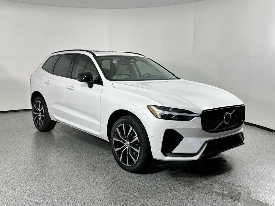 new 2025 Volvo XC60 car, priced at $53,335