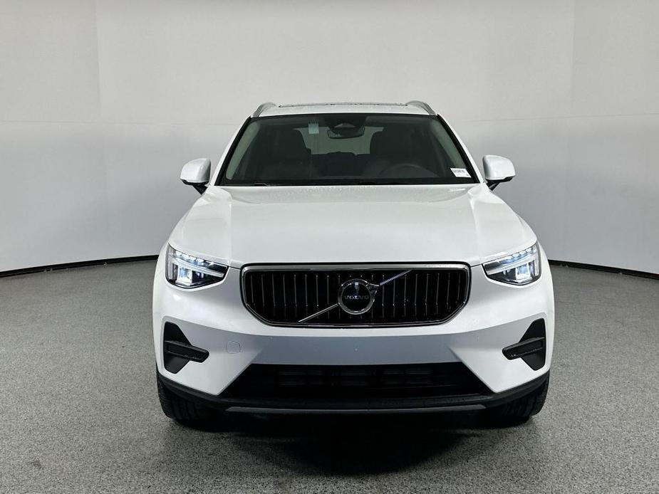 new 2025 Volvo XC40 car, priced at $43,965