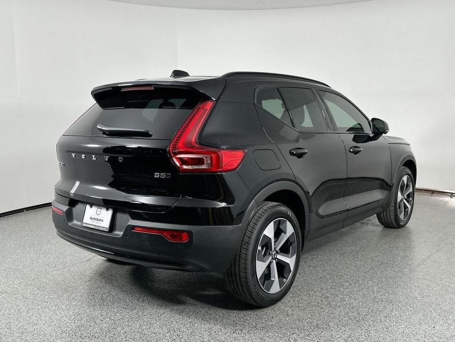 new 2025 Volvo XC40 car, priced at $46,815