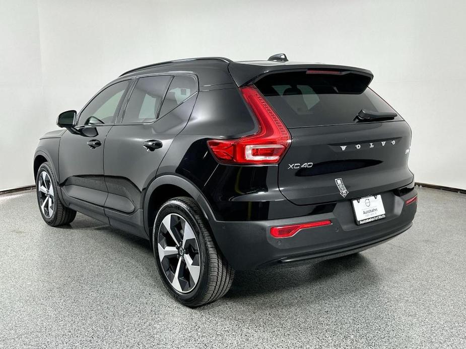 new 2025 Volvo XC40 car, priced at $46,815