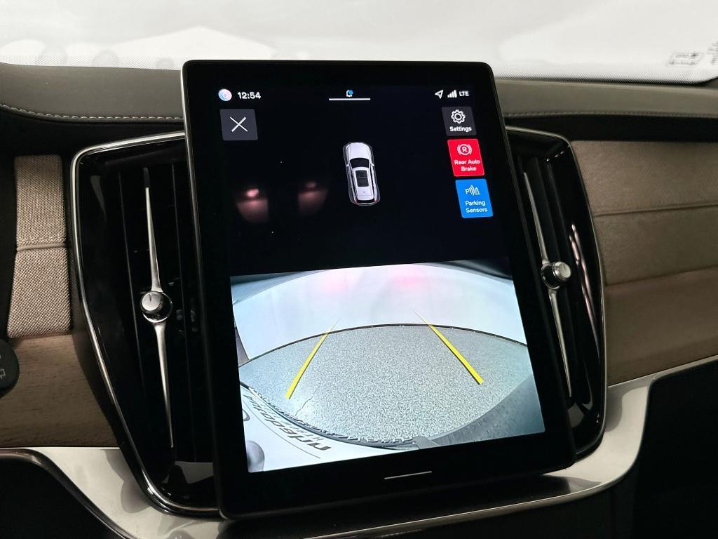 new 2026 Volvo XC90 car, priced at $68,950