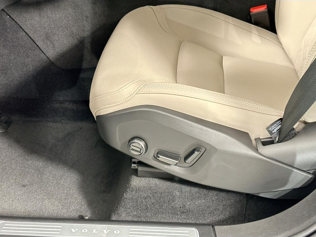 new 2026 Volvo XC90 car, priced at $68,950