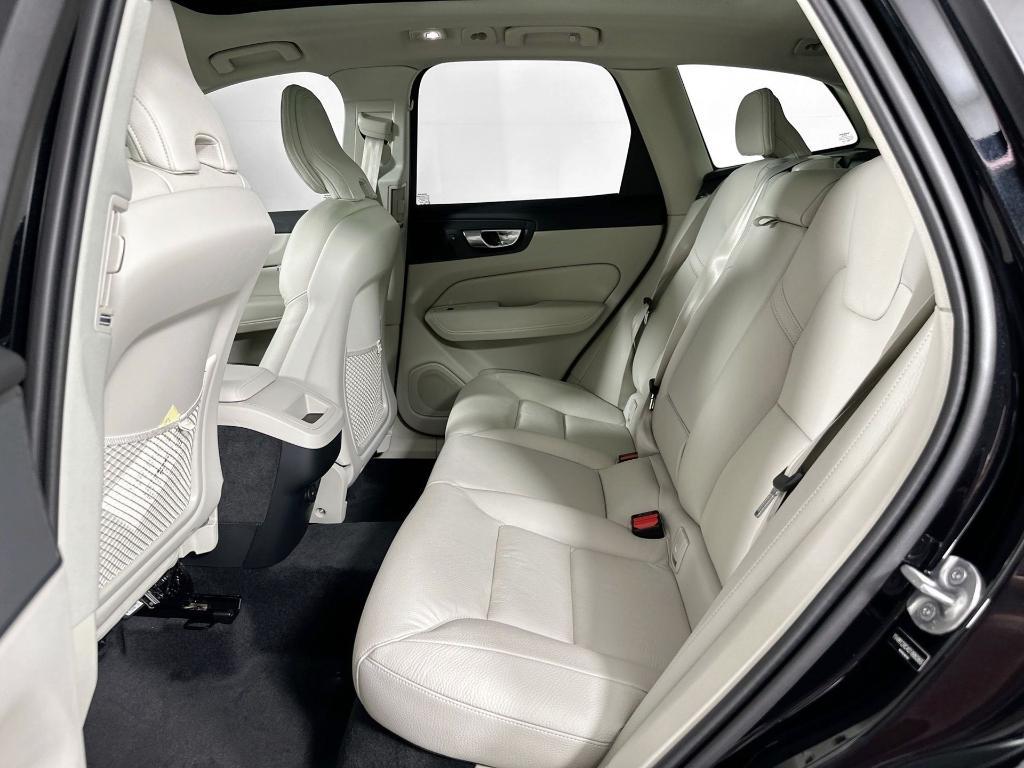 new 2025 Volvo XC60 car, priced at $49,881