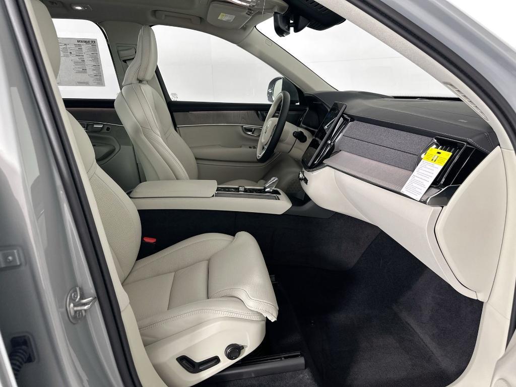 new 2025 Volvo XC90 Plug-In Hybrid car, priced at $82,405