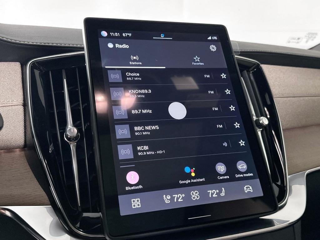 new 2025 Volvo XC90 car, priced at $70,365