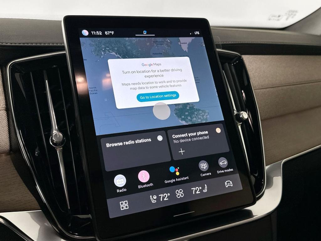 new 2025 Volvo XC90 car, priced at $70,365