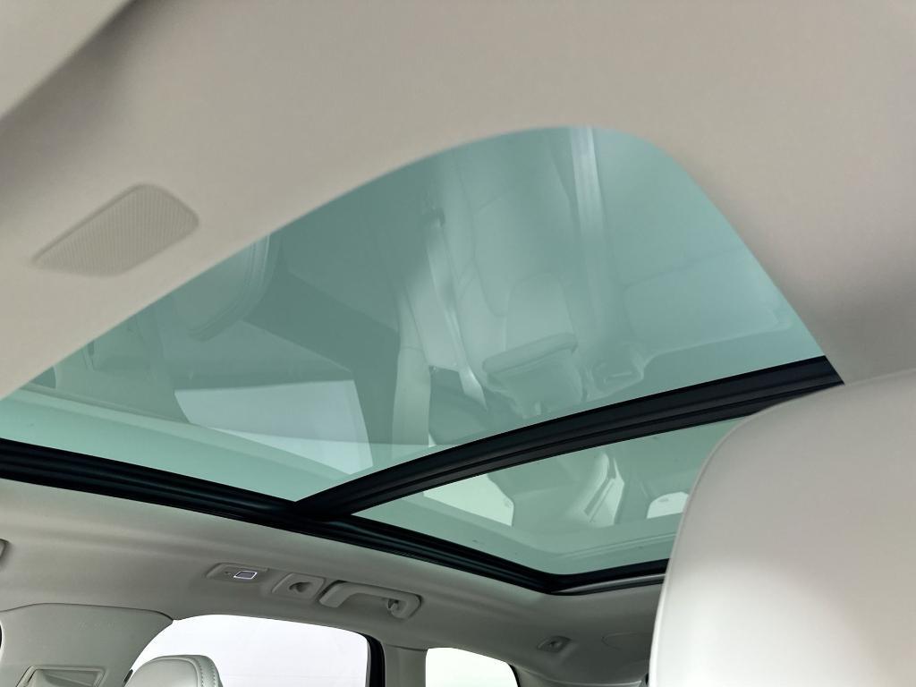 new 2026 Volvo XC60 car, priced at $61,930
