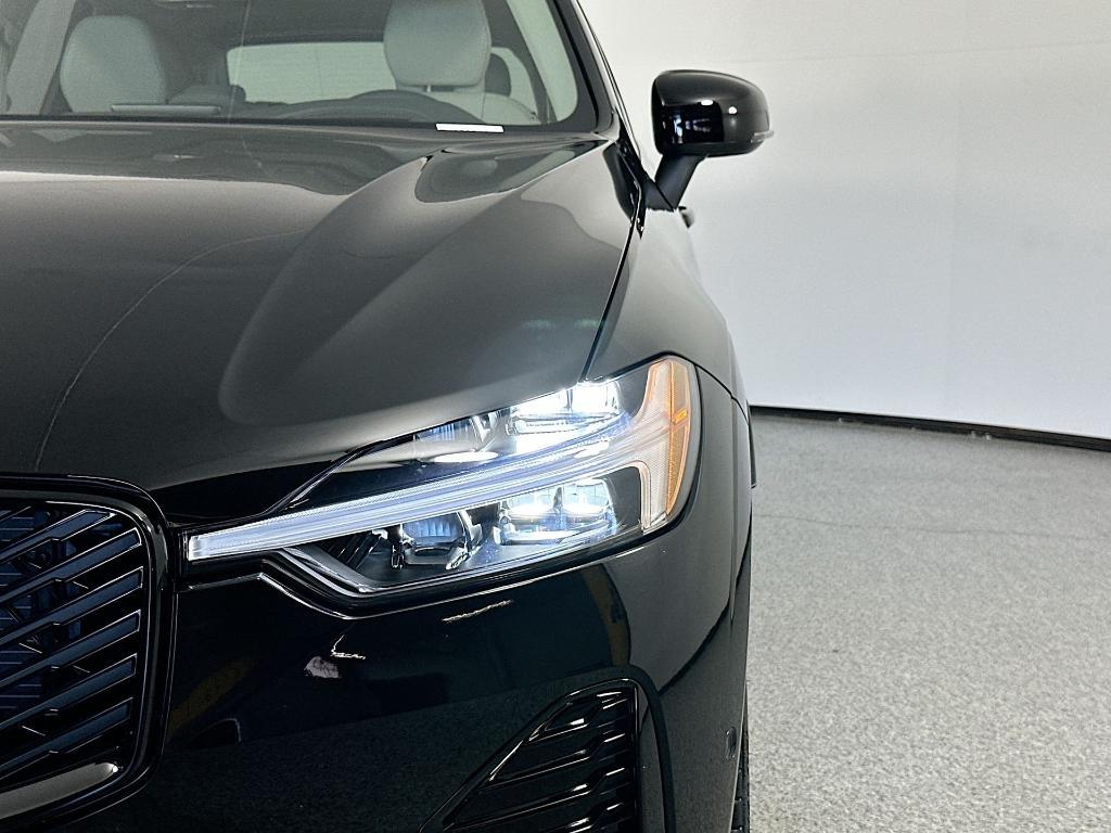 new 2026 Volvo XC60 car, priced at $61,930