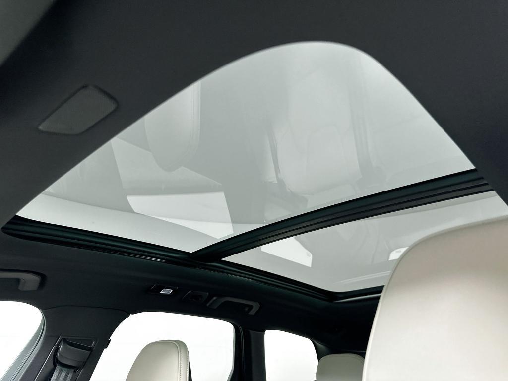 new 2026 Volvo XC60 car, priced at $52,920