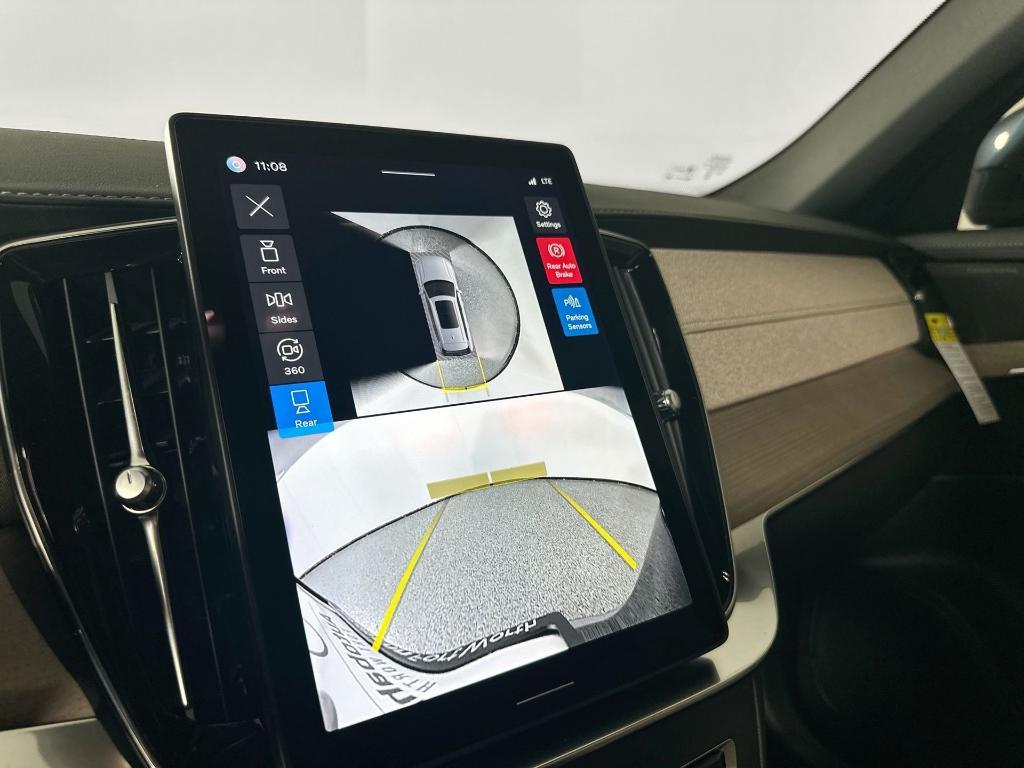 new 2026 Volvo XC90 car, priced at $71,825