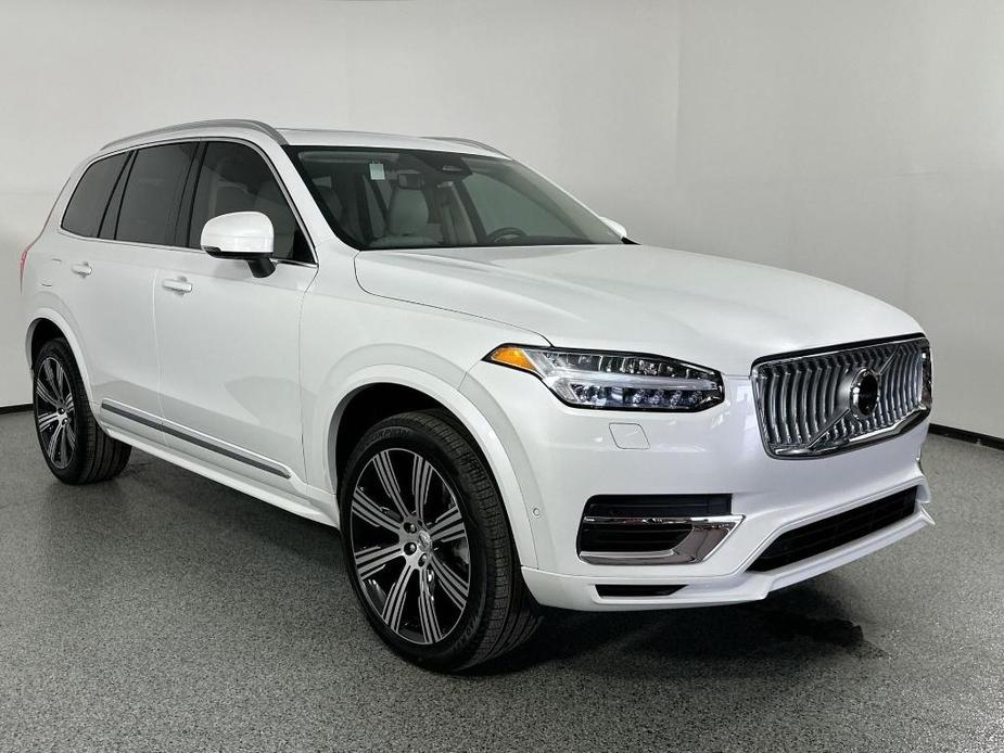 new 2025 Volvo XC90 car, priced at $85,660