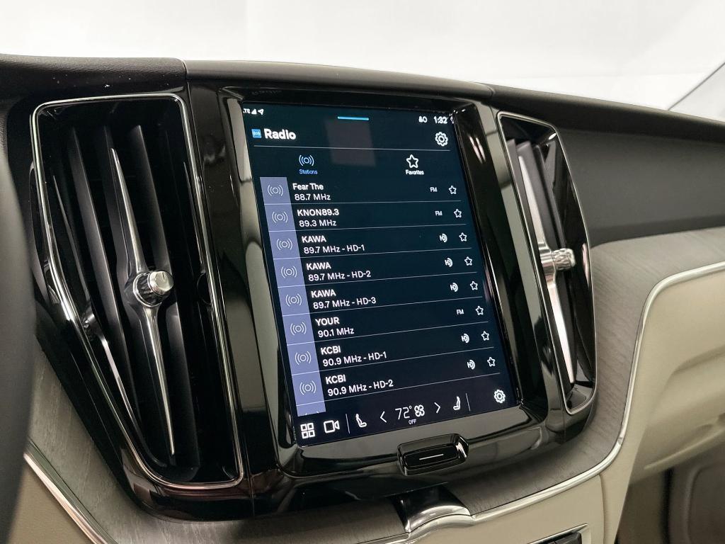 new 2025 Volvo XC60 car, priced at $54,610