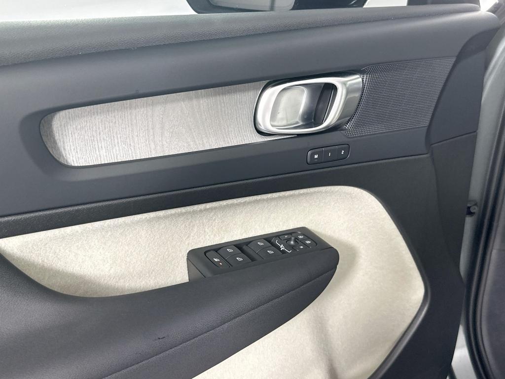 new 2026 Volvo XC40 car, priced at $45,850